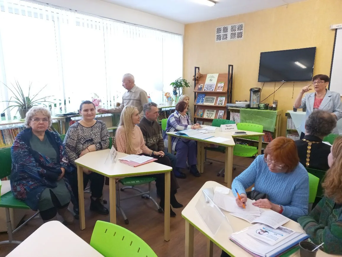 Фото Преподаватели и сотрудники СГУГиТ отмечены благодарственными письмами министра образования Новосибирской области 2 - Сиб.ФМ Фото Преподаватели и сотрудники СГУГиТ отмечены благодарственными письмами министра образования Новосибирской области 2